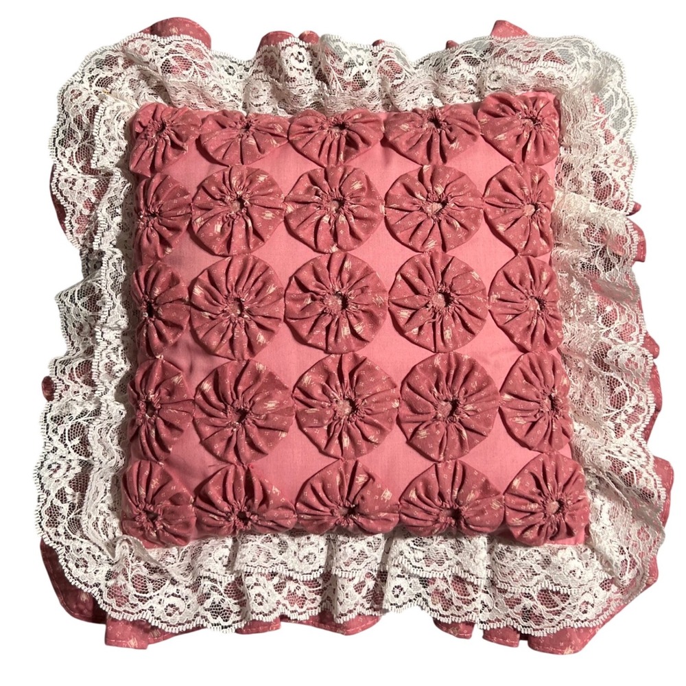 Vintage Handmade Pink Yo-Yo Rosette Decorative Throw Pillow White Lace‎ Trim 13"